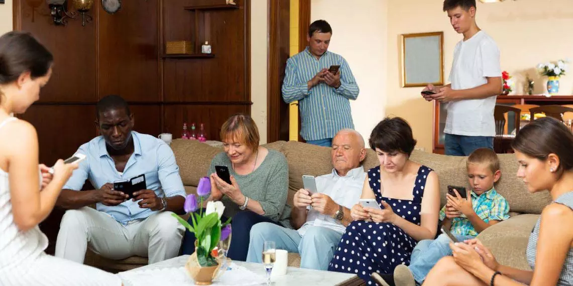 When the whole family is on their phones instead of each other
