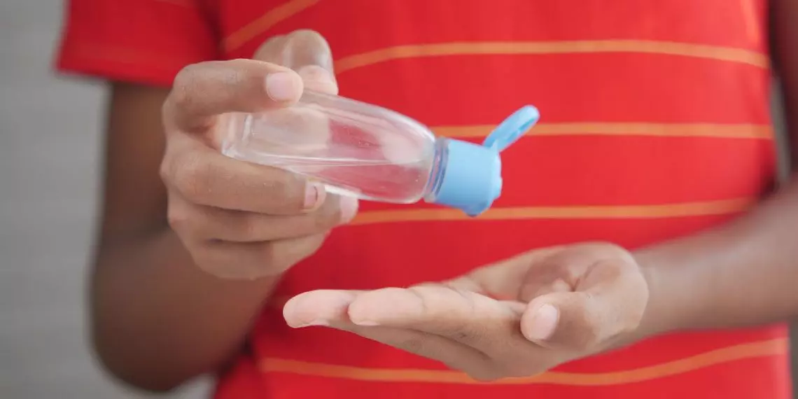 Using hand sanitizer as a backup to handwashing at school