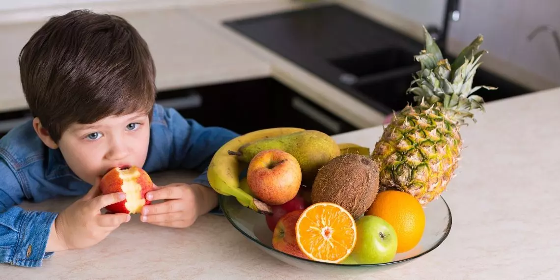 Fresh fruit as an easy, nutrient-rich snack option